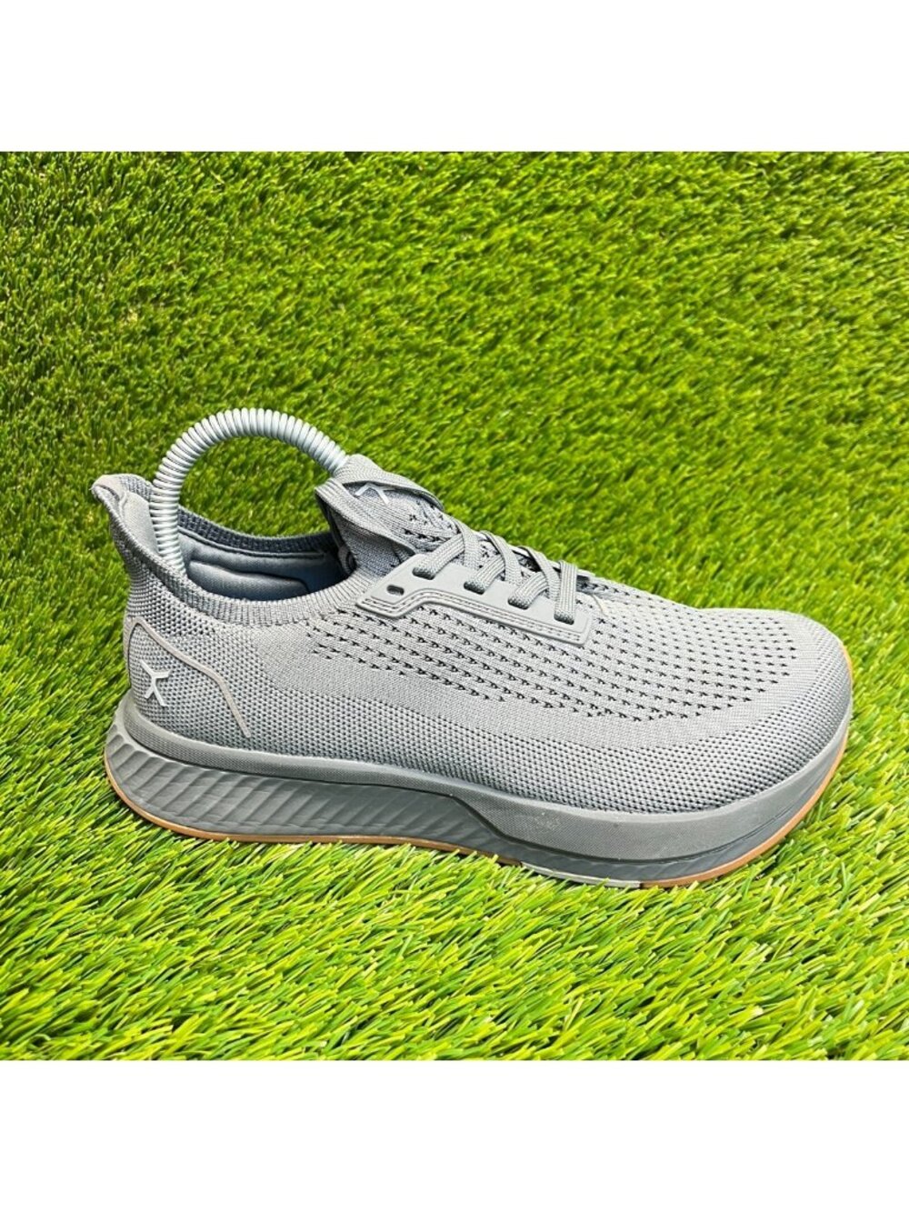 Flux Adapt Runner Gray Gum Womens Size 6.5 Barefoot Walking Athletic Shoes